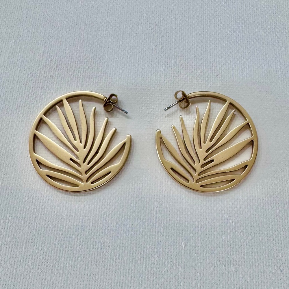 LUCKY BRAND - PLANT FOLIAGE HOOPS EARINGS - Picture 2 of 2